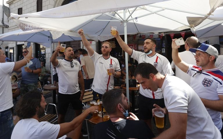 Euro: Τουλάχιστον 6,1 εκατ. λίτρα μπύρας την βραδιά του τελικού
