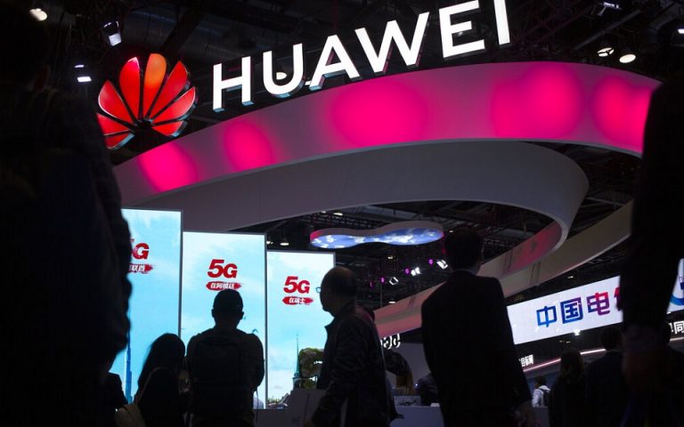Μπάιντεν: Ανακάλεσε 8 άδειες για συναλλαγές με τη Huawei το 2024