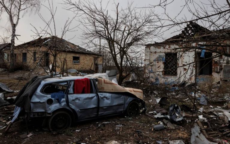 Ουκρανός ΥΠΕΞ: Είμαστε έτοιμοι για διαπραγματεύσεις αλλά δεν θα παραδοθούμε