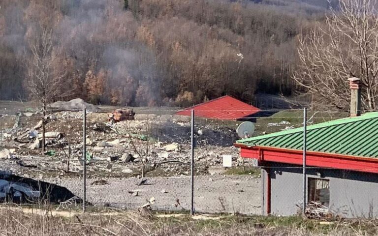 Έκρηξη σε εργοστάσιο στα Γρεβενά: Τρεις αγνοούμενοι