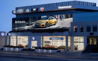 Kosmocar: Στα 464,75 εκατ. ο τζίρος του 2023 – Πόσες Bentley πωλούνται στην Ελλάδα