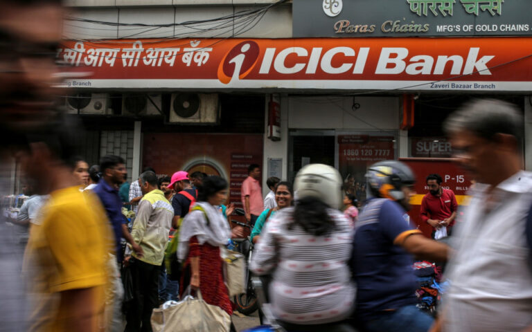 Ινδία: Αύξηση 30% στα κέρδη δ’ τριμήνου της ICICI Bank