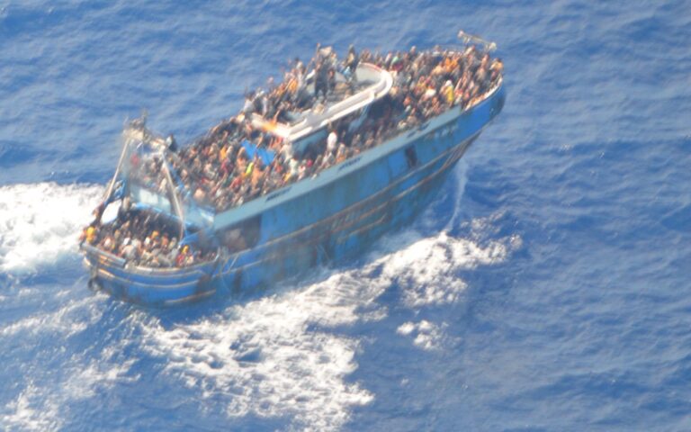 Εννέα συλλήψεις για το ναυάγιο – Το σκάφος απέπλευσε από την Αίγυπτο