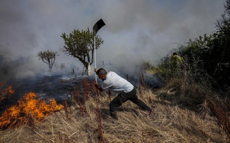 Ανεξέλεγκτη η φωτιά στην Τενερίφη – Απομακρύνονται χιλιάδες άνθρωποι