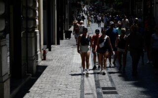 ΙΕΛΚΑ: Τι κόβουν οι Έλληνες λόγω πληθωρισμού