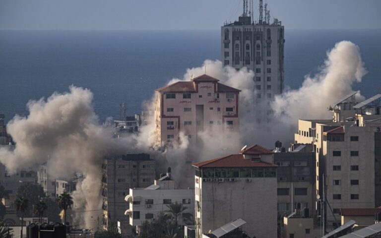 Μπάιντεν και δυτικοί ηγέτες κάλεσαν το Ισραήλ να προστατεύει τους άμαχους στη Γάζα
