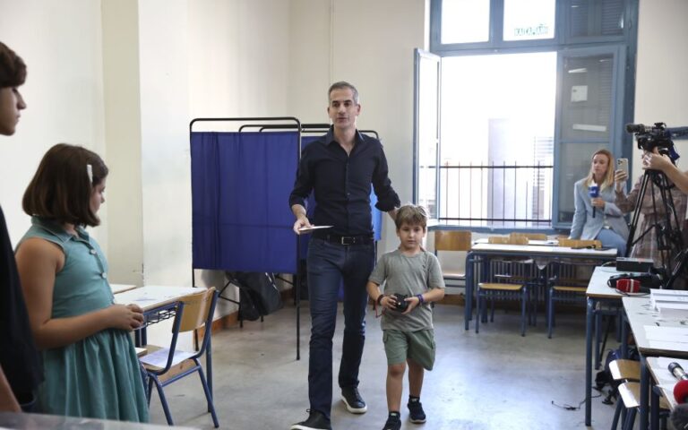 Μπακογιάννης: Ελάτε να ψηφίσετε πριν τη βόλτα σας, η Αθήνα είναι όλων