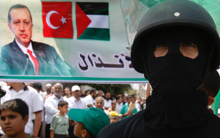 Κατάρ, Αίγυπτος, Τουρκία: Σχέσεις στοργής και οργής με τη Χαμάς