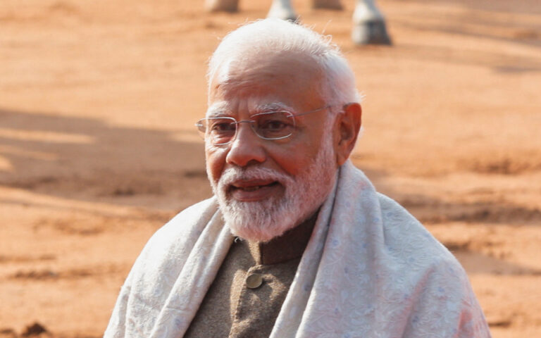 Ινδία: Νίκη Modi δείχνουν οι πρώτες δημοσκοπήσεις