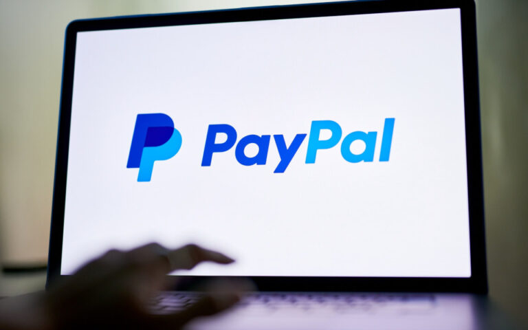Περικοπή περίπου 2.500 θέσεων εργασίας σχεδιάζει η PayPal