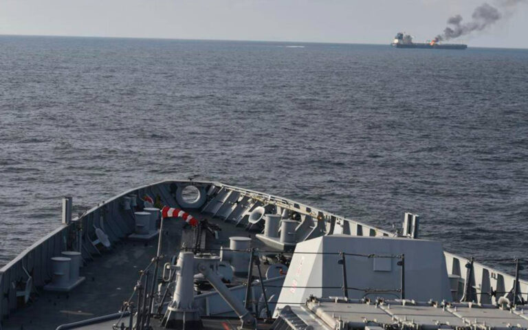 Ερυθρά Θάλασσα: Δεξαμενόπλοιο έγινε στόχος πυραυλικής επίθεσης