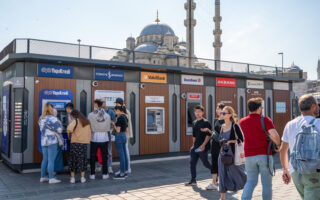Τουρκία: Η κεντρική τράπεζα ανοίγει τον δρόμο για περαιτέρω σύσφιγξη