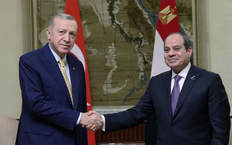 Ερντογάν – Σίσι: Συνεργασία για Γάζα, συμφωνία για εμπόριο, ενέργεια και άμυνα