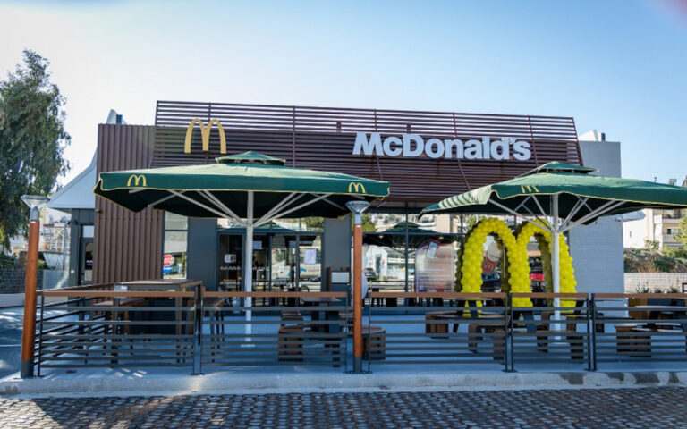 McDonald’s: Μειώνει τις ώρες πρωινού στην Αυστραλία λόγω έλλειψης αυγών