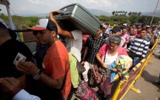 Τσούνης: Δεν υπάρχει συμφωνία για μετεγκατάσταση μεταναστών από Λ. Αμερική