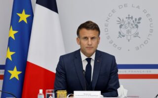 Γαλλία: Στις καλένδες η μεγαλύτερη εμπορική συμφωνία της ΕΕ
