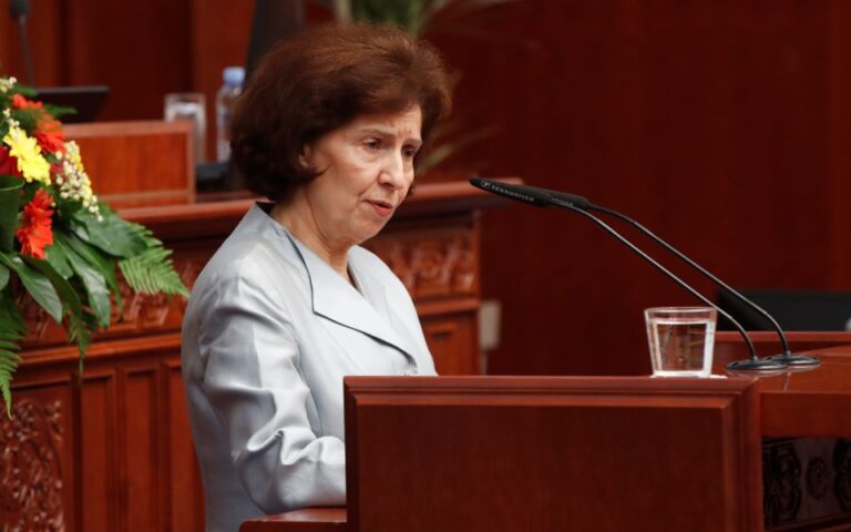 Επιμένει η Σιλιάνοφσκα: «Eχω το δικαίωμα να λέω Μακεδονία»