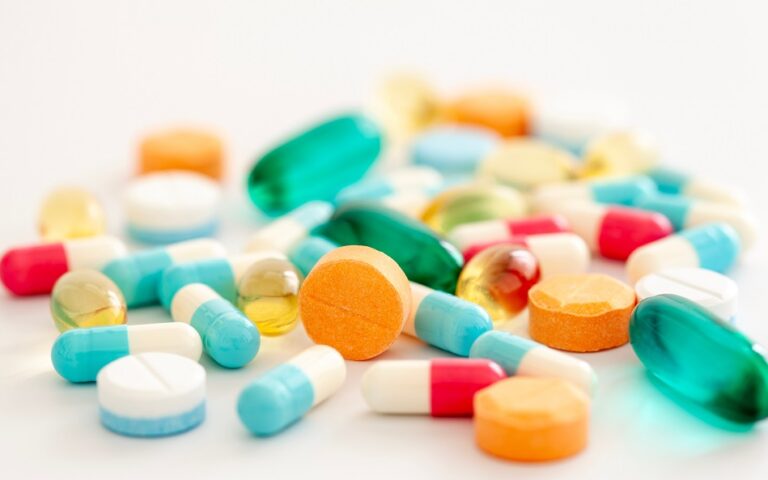 Φαρμακευτικές: Εάν δε ληφθούν άμεσα μέτρα θα καλύπτουν 9 στα 10 καινοτόμα φάρμακα το 2028