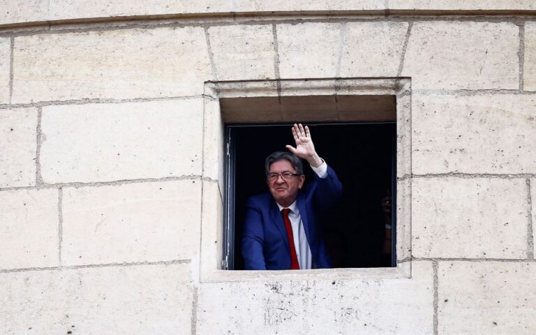 Mélenchon: Ο Macron να παραδεχθεί την ήττα – Το Νέο Λαϊκό Μέτωπο έτοιμο να κυβερνήσει