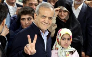 Ιράν: Νέος πρόεδρος ο μεταρρυθμιστής Μασούντ Πεζεσκιάν
