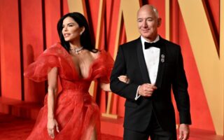 Amazon: Πουλά ξανά μετοχές ο Jeff Bezos – Αξίας 5 δισ. δολαρίων