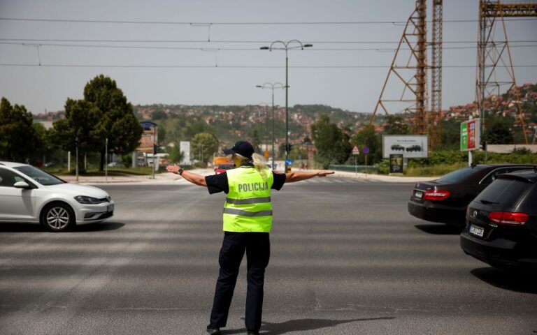 Βοσνία: Τρεις νεκροί και ένας τραυματίας από ένοπλη επίθεση σε σχολείο