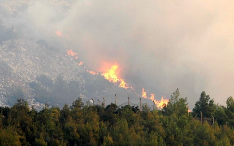 Συγκένρωση τροφίμων και υγειονομικού υλικού από τον Ελληνικό Ερυθρό Σταυρό