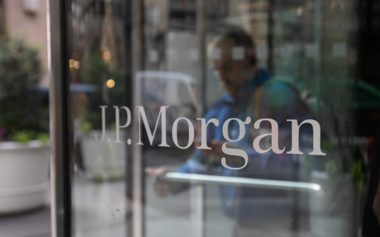 Η JPMorgan προσλαμβάνει τον David Bauer της KKR ως συν-επικεφαλής του ECM Americas