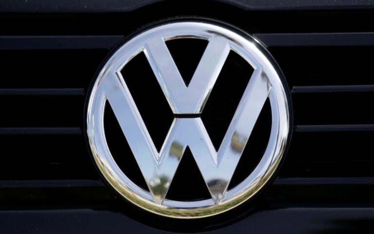 Volkswagen: Εξετάζει το ενδεχόμενο να κλείσει εργοστάσια στη Γερμανία